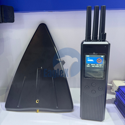 2.4GHz 5.8GHz Sprzęt do wykrywania dronów 2000m Ręczny wykrywacz dronów